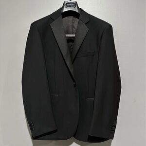 Mens Yves Saint Laurent Tuxedo - New